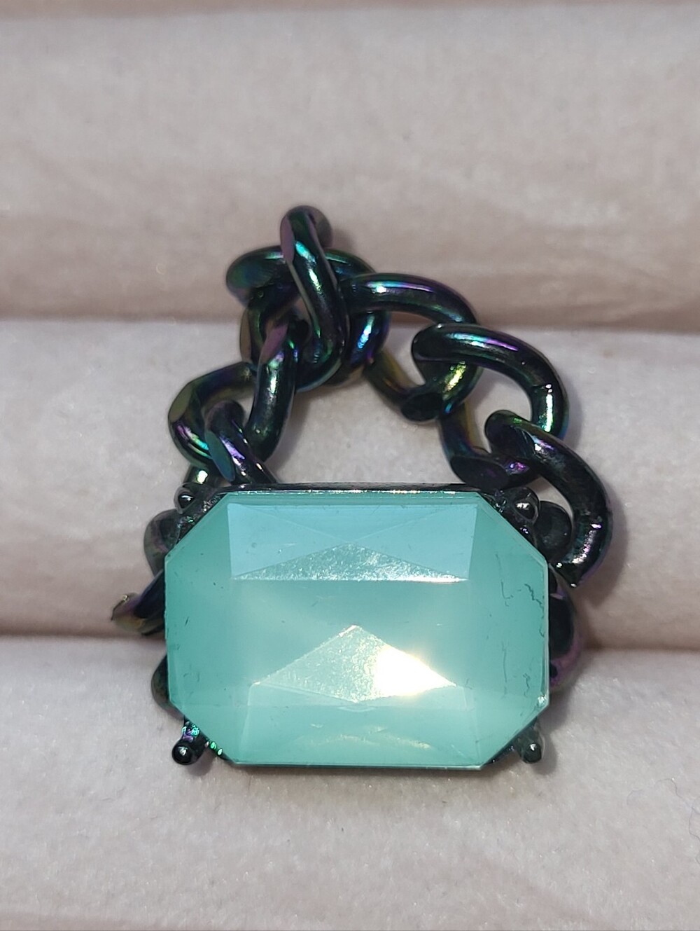 Edgy Mint Green Crystal Cocktail Ring – Gunmetal Curb Chain Band
